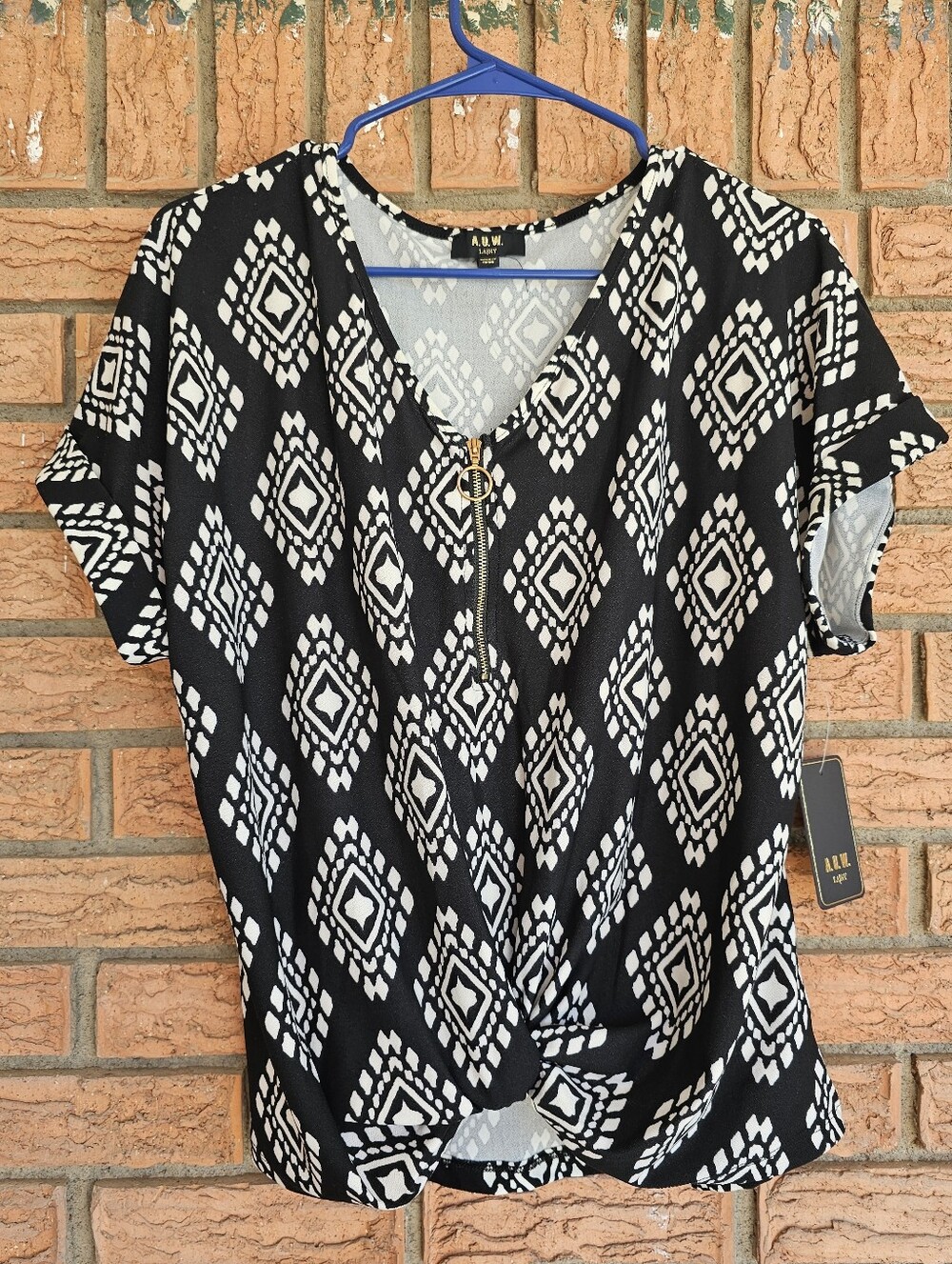 A.U.W. LA|NY Black & White Geometric Zip-Front Women's Top Size L